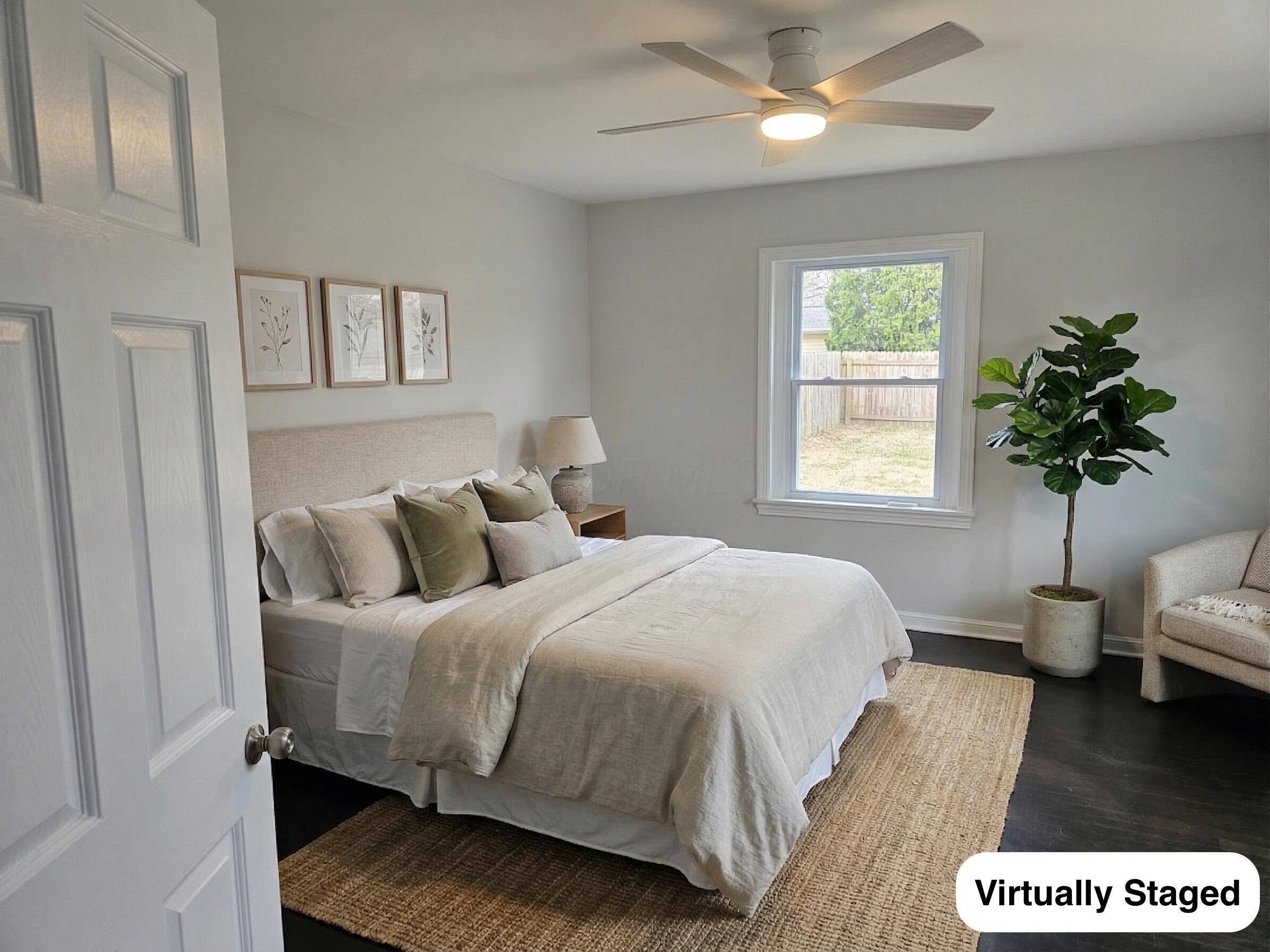 3950 Riverside Drive Columbus, OH 43220 - Photo 20 of 39 Virtually Staged master bedroom