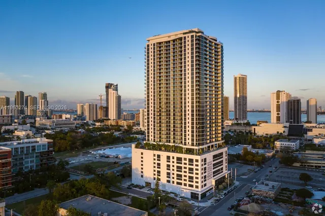 $3,350 | 1600 Northeast 1st Avenue, Unit 1018, Miami, FL 33132