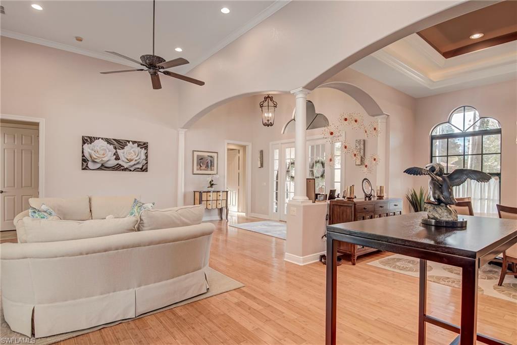 3126 Terramar Court Naples, FL 34119 - Photo 5 of 31