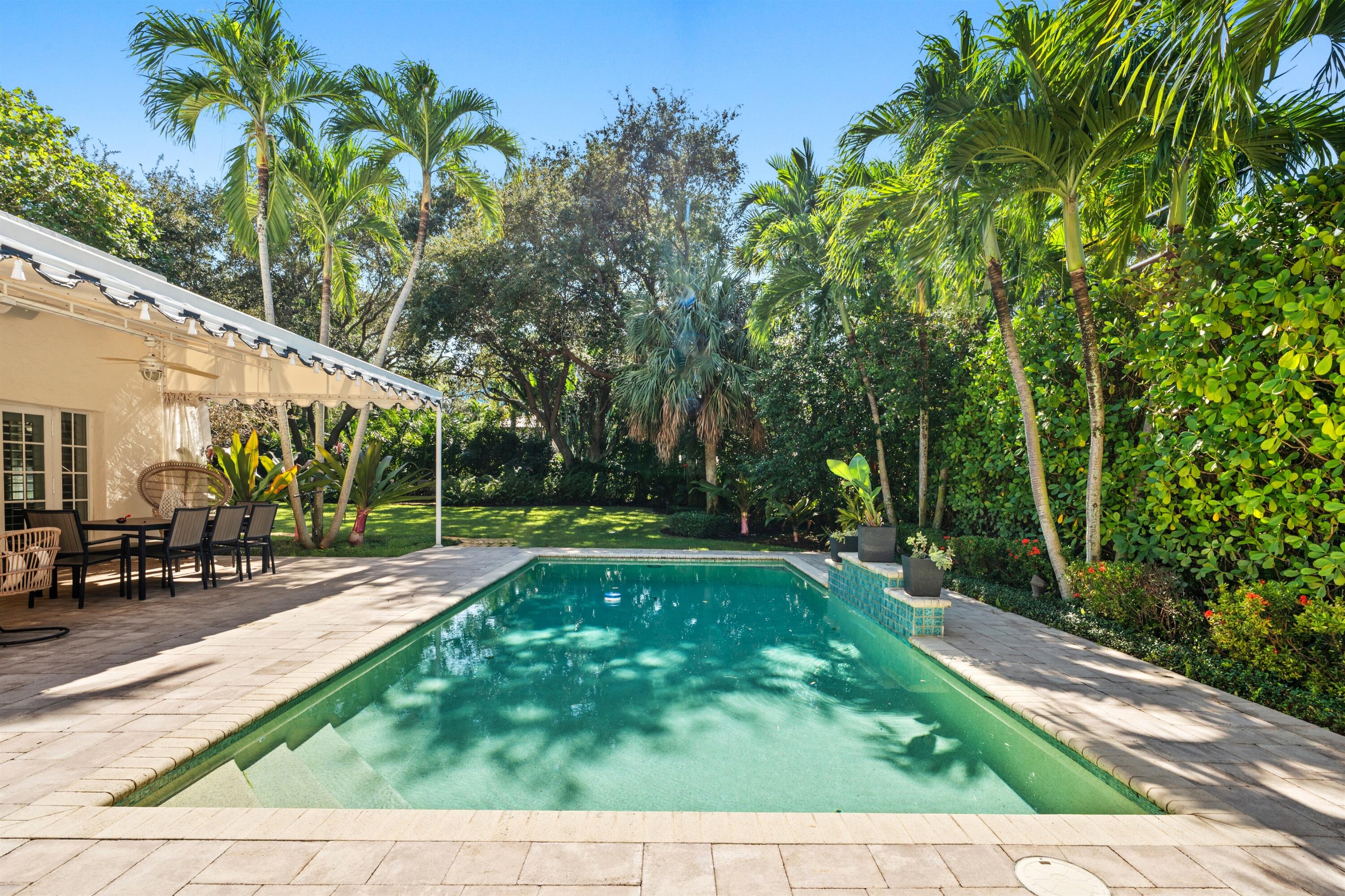 399 Florenada Terrace Boca Raton, FL 33486 - Photo 37 of 39 POOL_STRAIGHT_DT