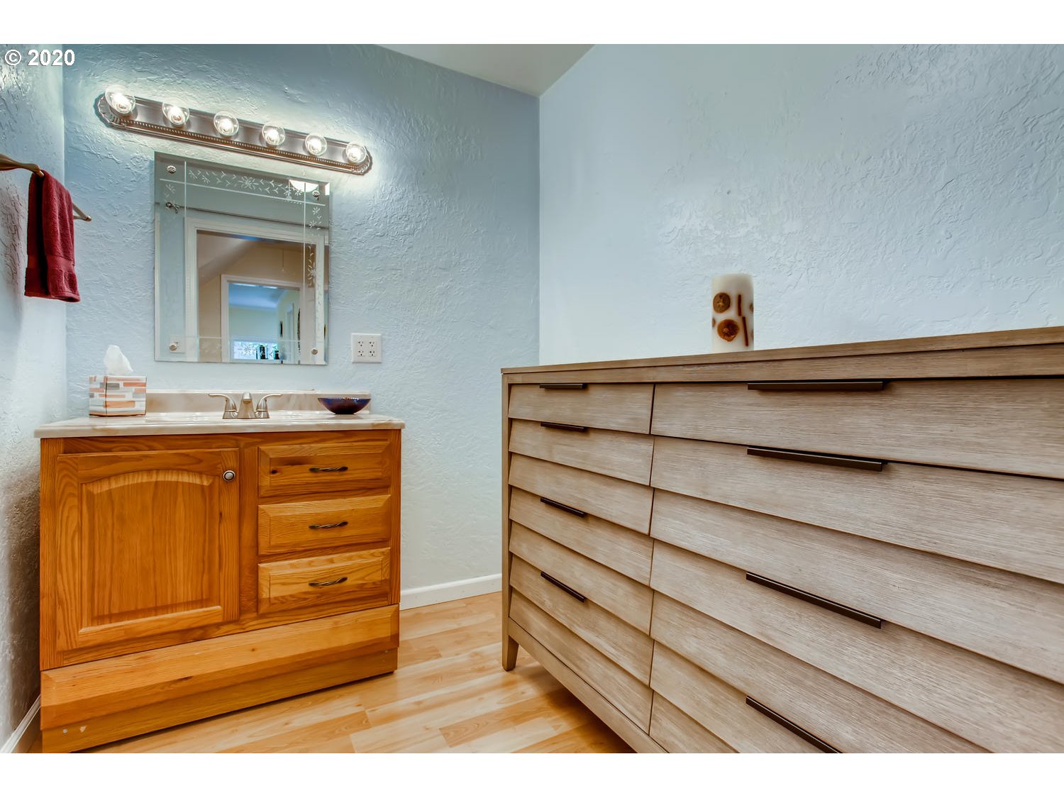 8005 Southwest Locust Street Portland, OR 97223 - Photo 14 of 28 Attached Bathroom