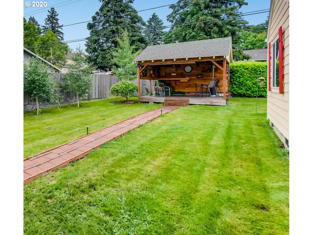8005 Southwest Locust Street Portland, OR 97223 - Photo 27 of 28 Gazebo