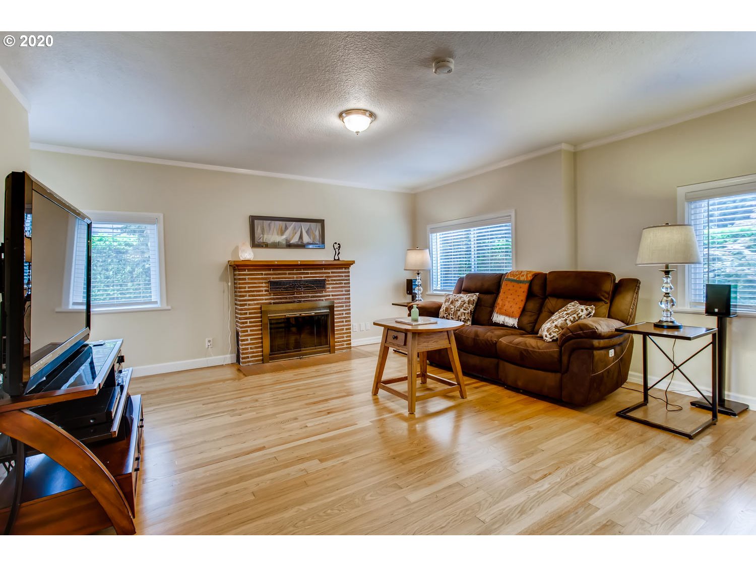 8005 Southwest Locust Street Portland, OR 97223 - Photo 4 of 28 Fireplace Wood