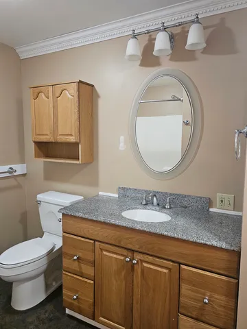 $1,800 | 30 Sterling Lane, South Berwick, ME 03908