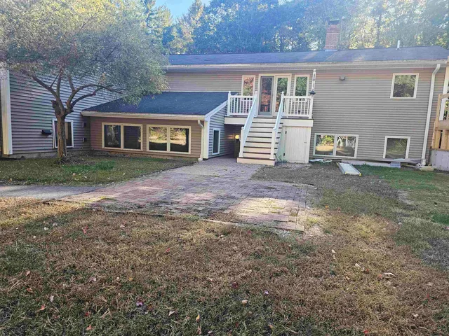 $1,800 | 30 Sterling Lane, South Berwick, ME 03908