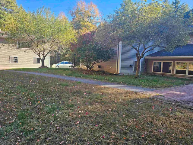 $1,800 | 30 Sterling Lane, South Berwick, ME 03908