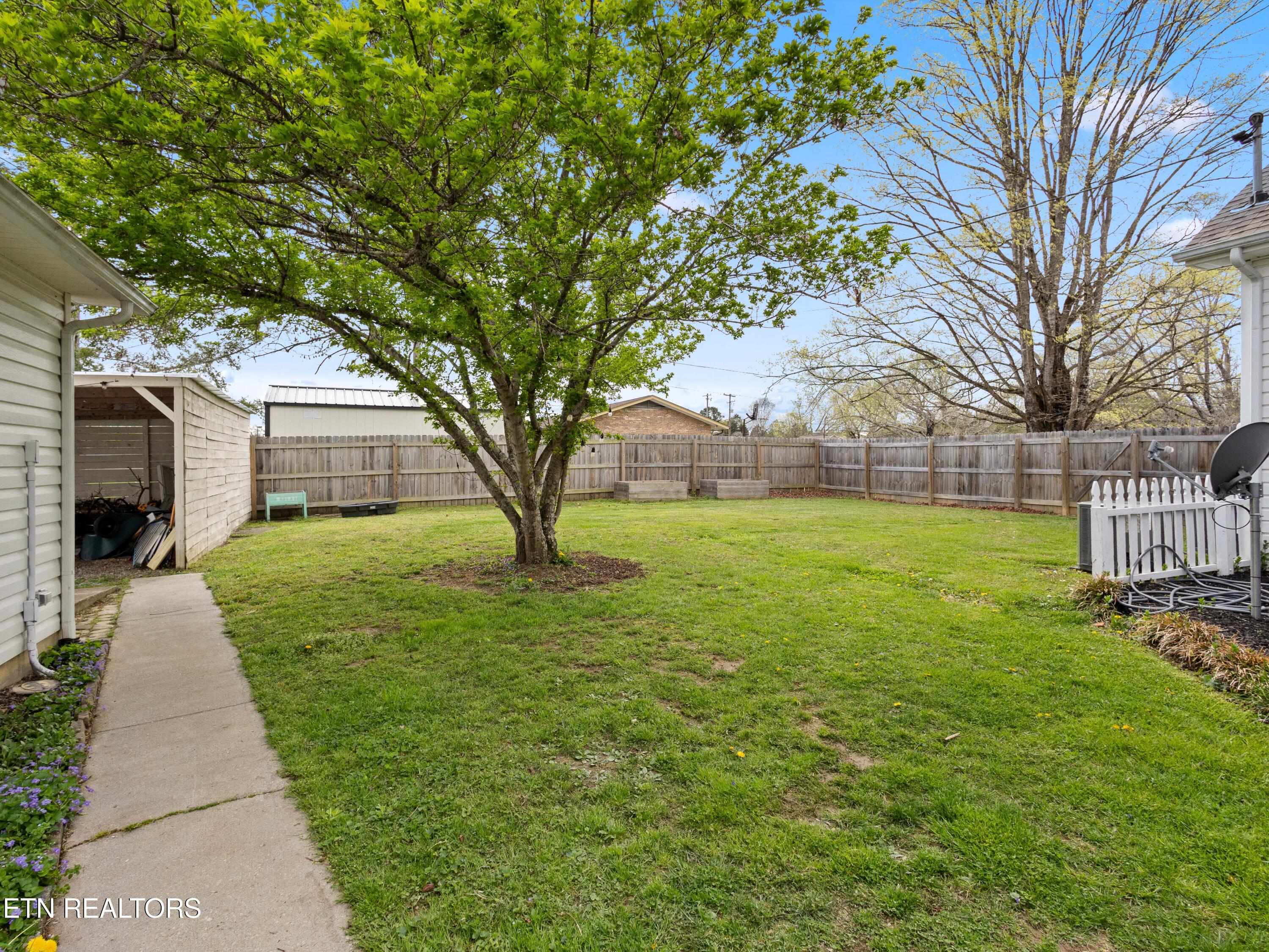 7220 Washington Pike Corryton, TN 37721 - Photo 19 of 60 Side 3