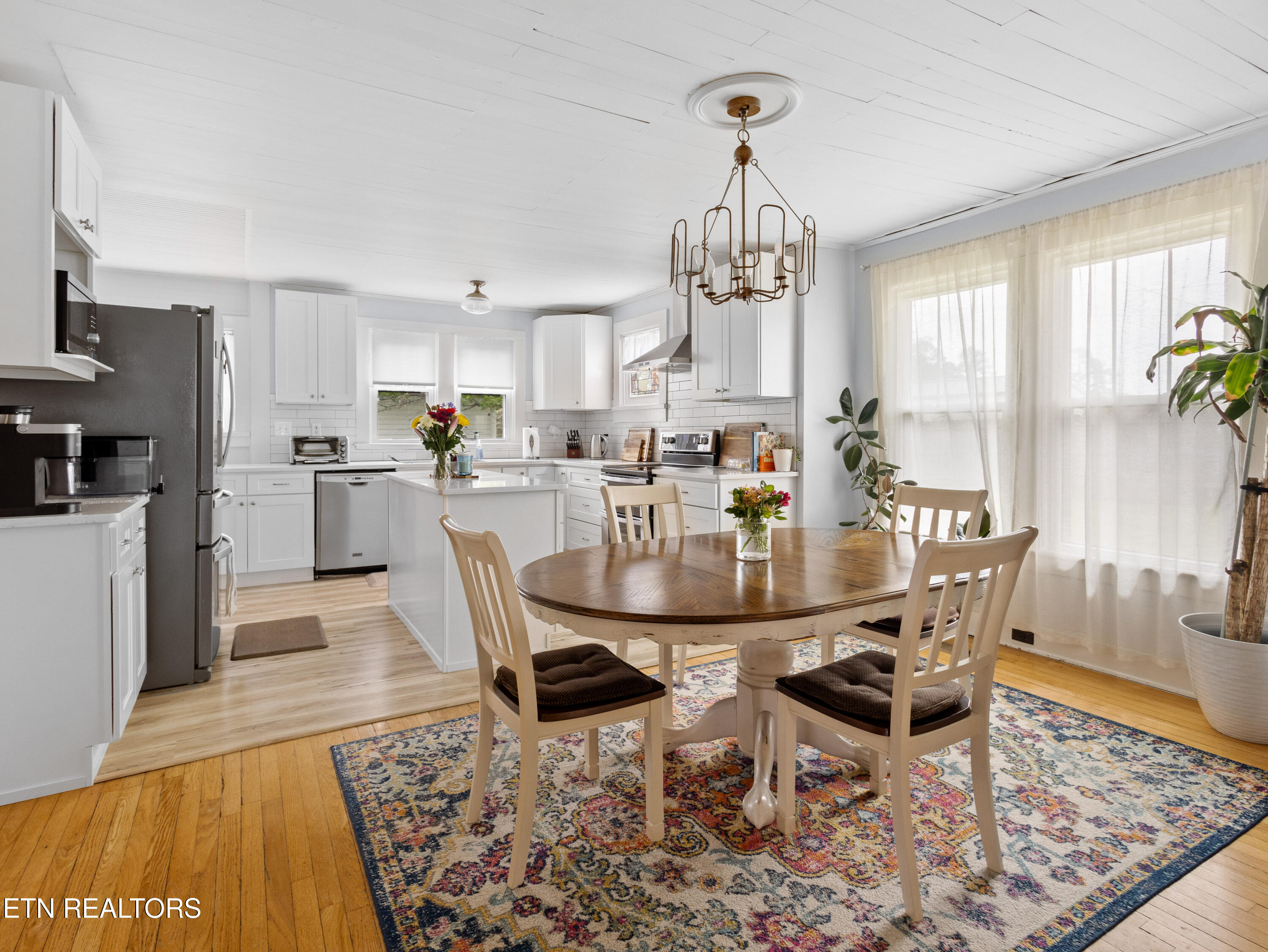 7220 Washington Pike Corryton, TN 37721 - Photo 26 of 60 Kitchen & Dining Room