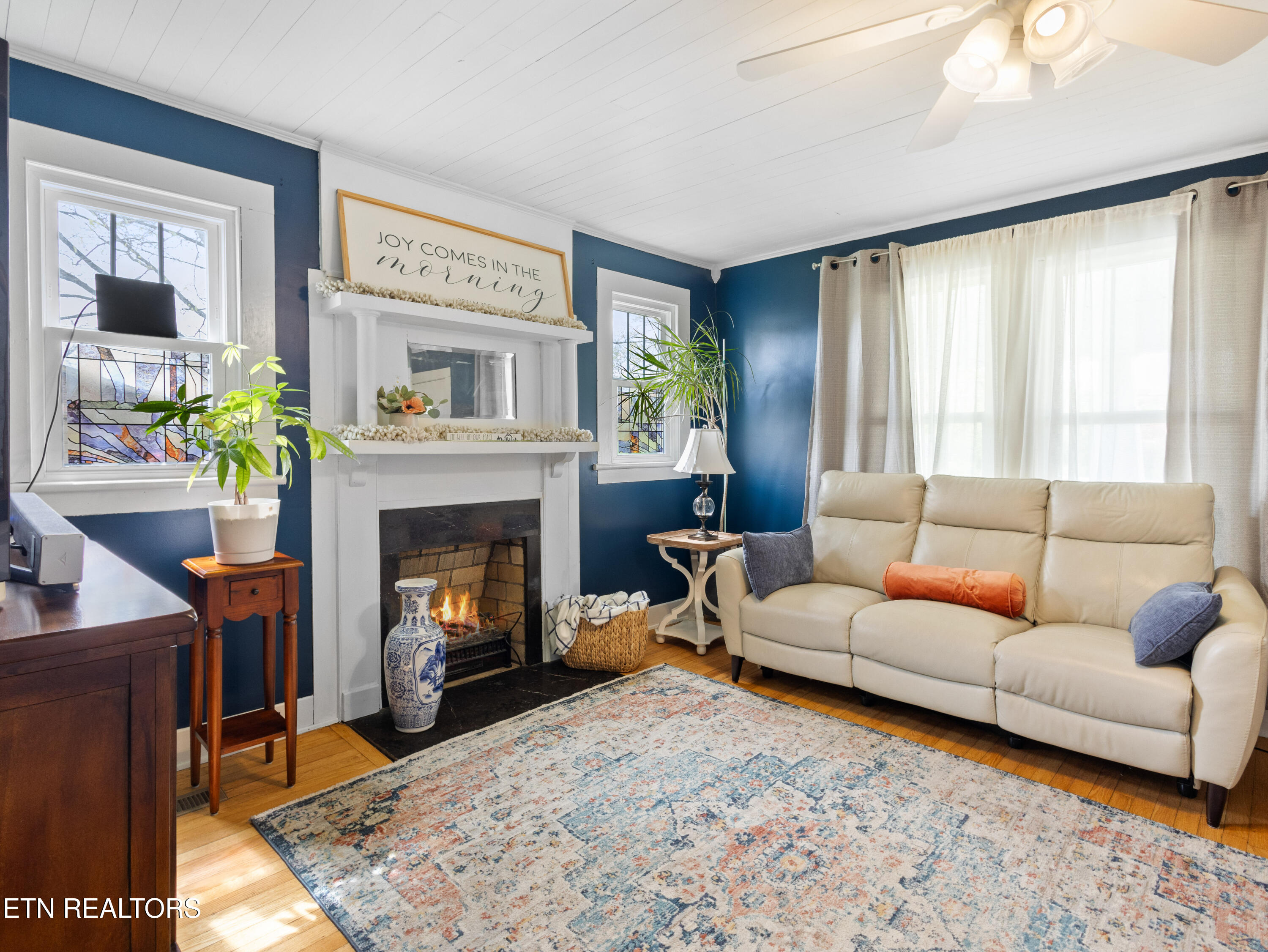 7220 Washington Pike Corryton, TN 37721 - Photo 29 of 60 Living room 2