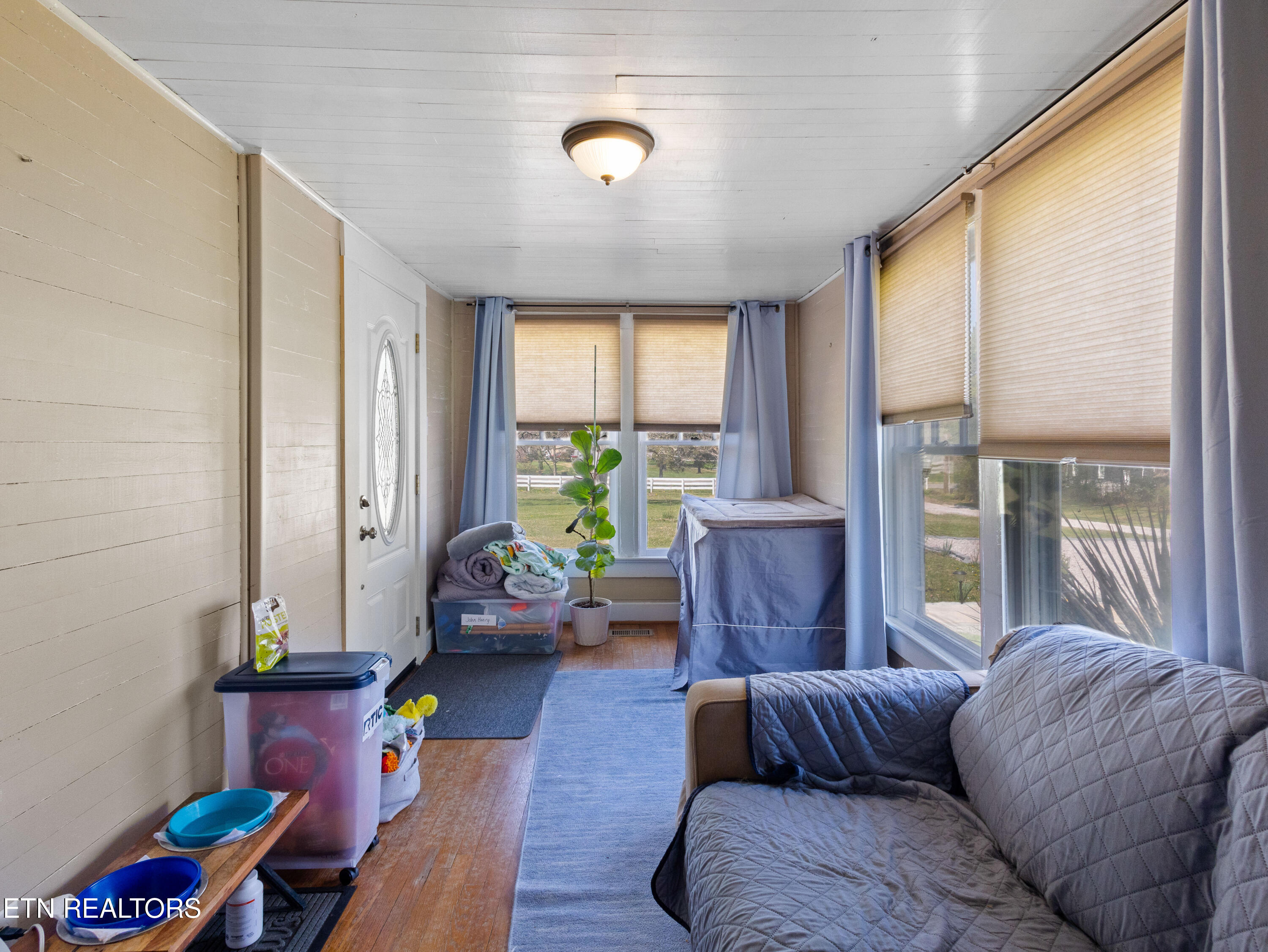 7220 Washington Pike Corryton, TN 37721 - Photo 37 of 60 Dog has own room