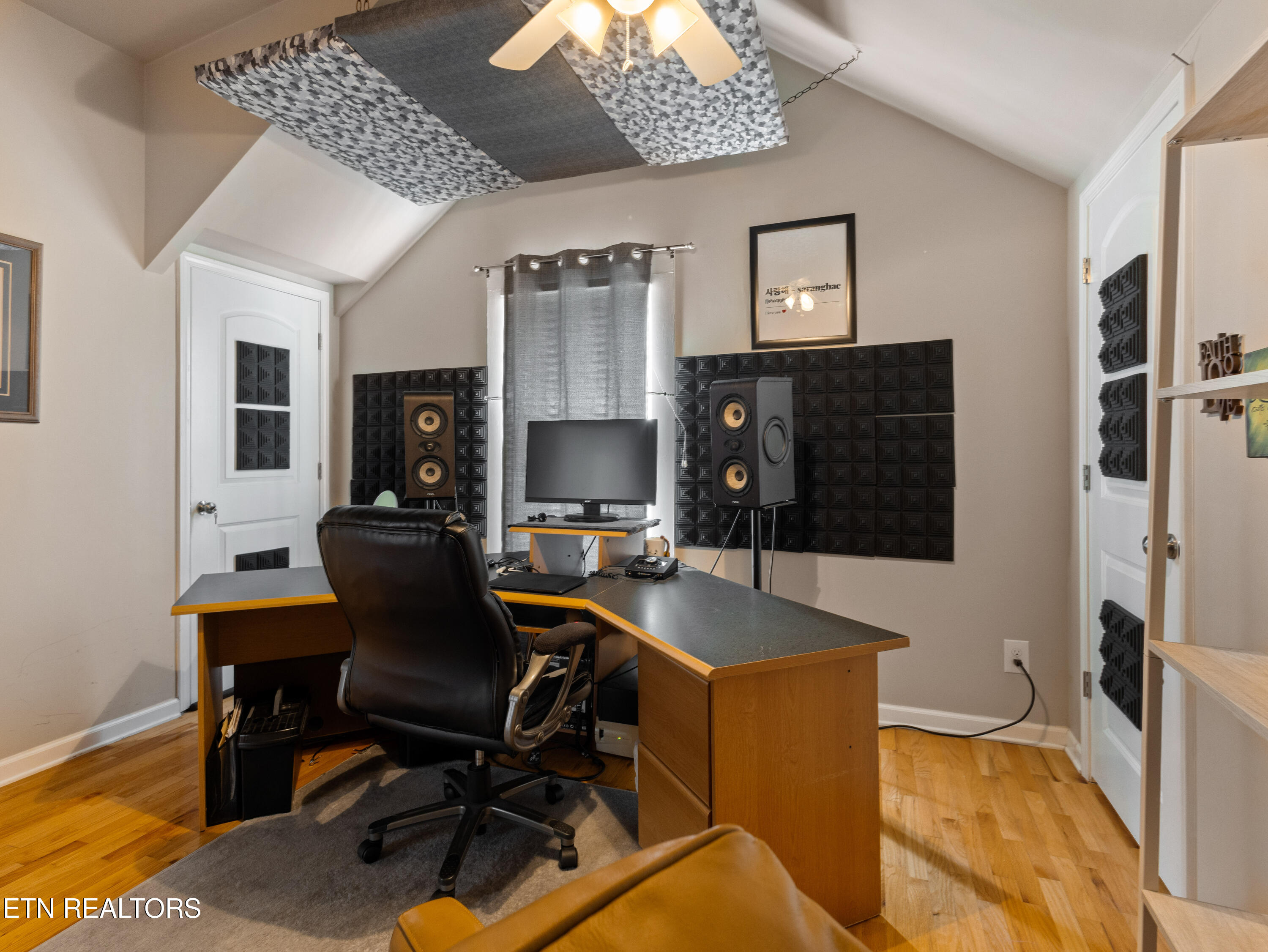 7220 Washington Pike Corryton, TN 37721 - Photo 45 of 60 2nd upstairs bedroom 2