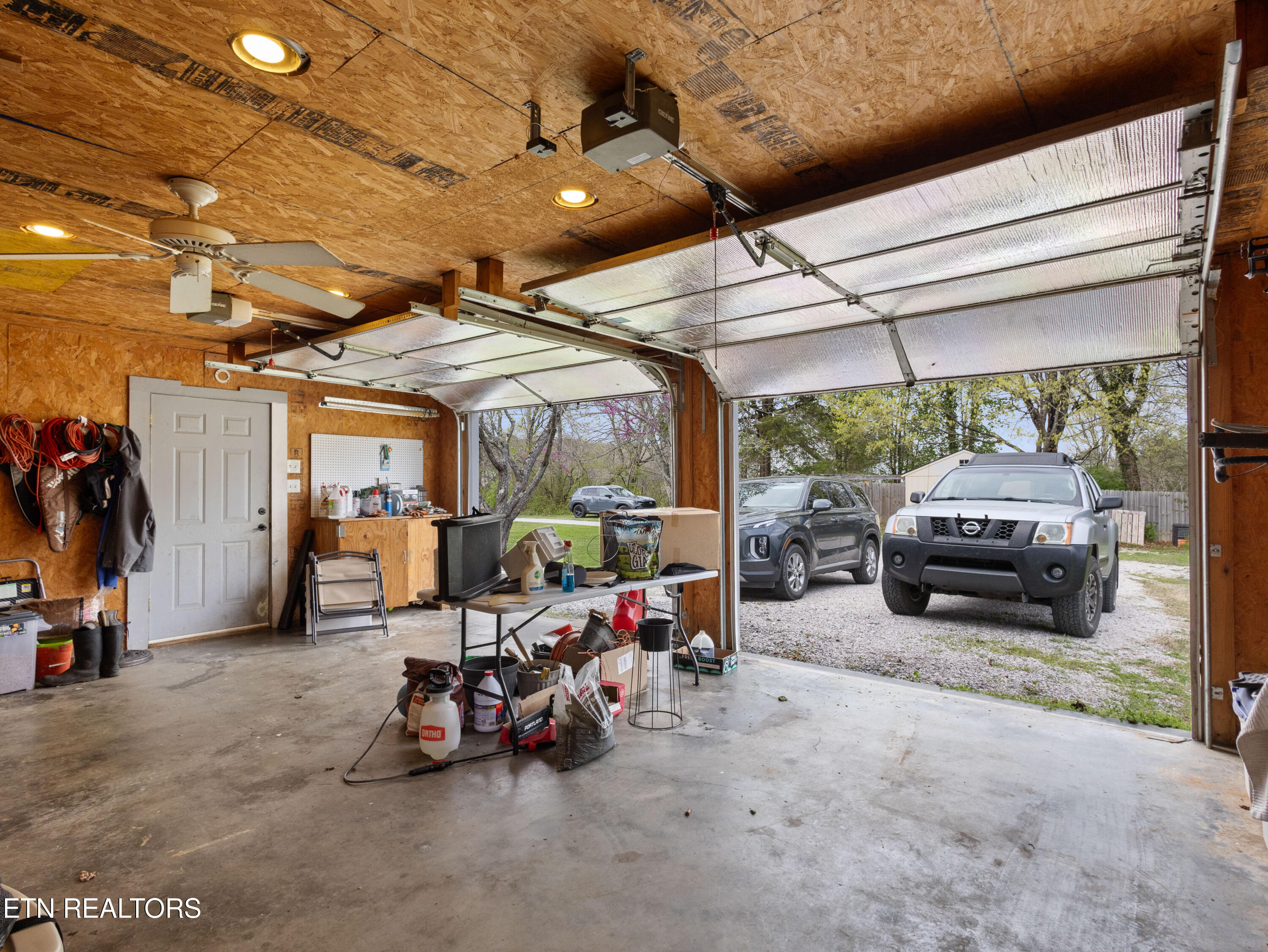 7220 Washington Pike Corryton, TN 37721 - Photo 52 of 60 Garage 3