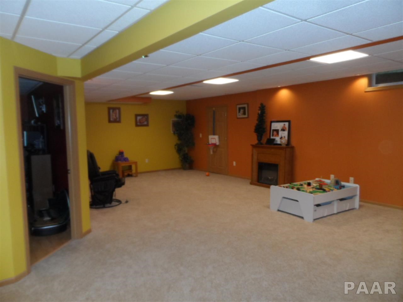 1109 North Nofsinger Road Metamora, IL 61548 - Photo 15 of 22 Gallery Image 15