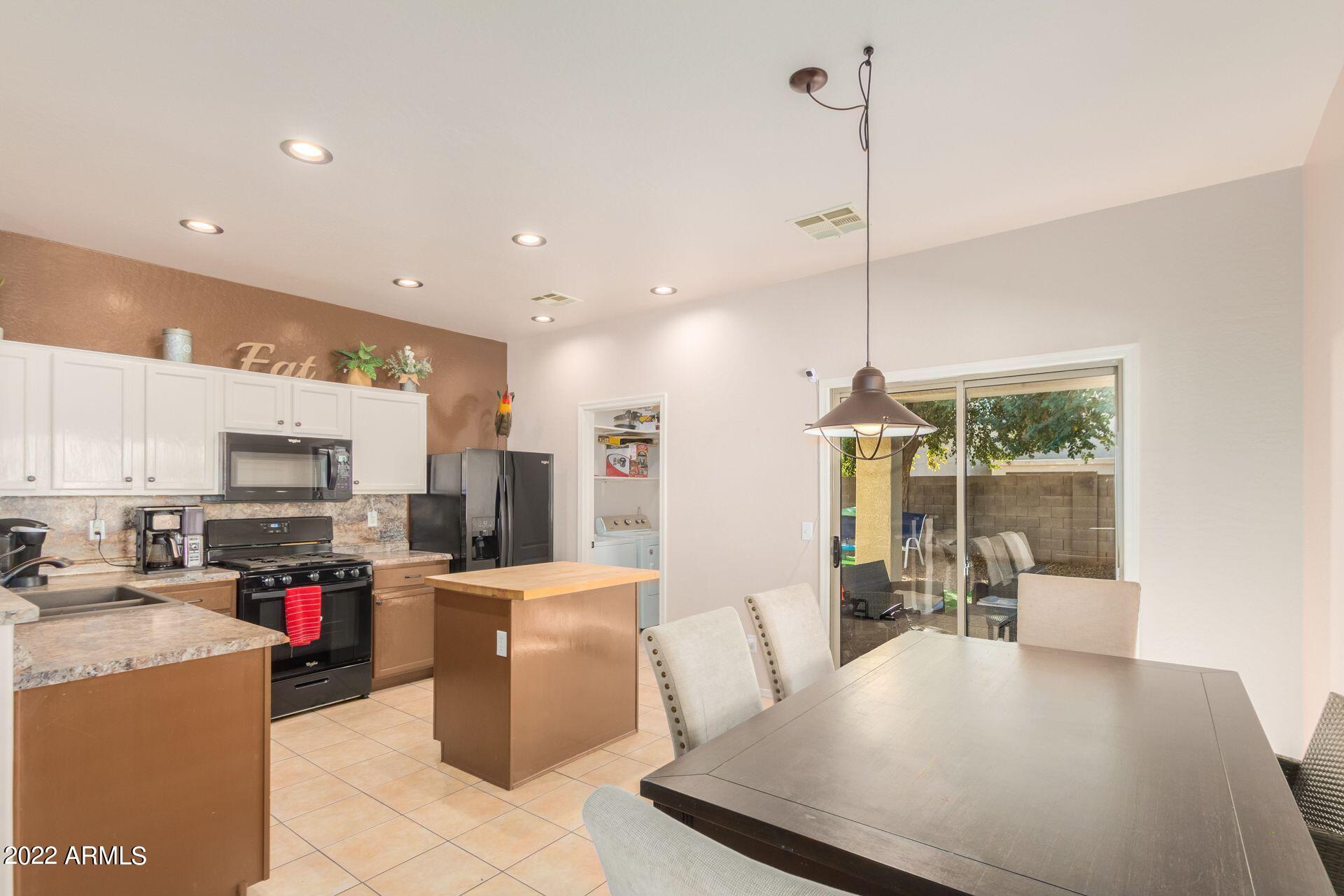 16871 West Rimrock Street Surprise, AZ 85388 - Photo 7 of 20 Rimrock_Kitchen
