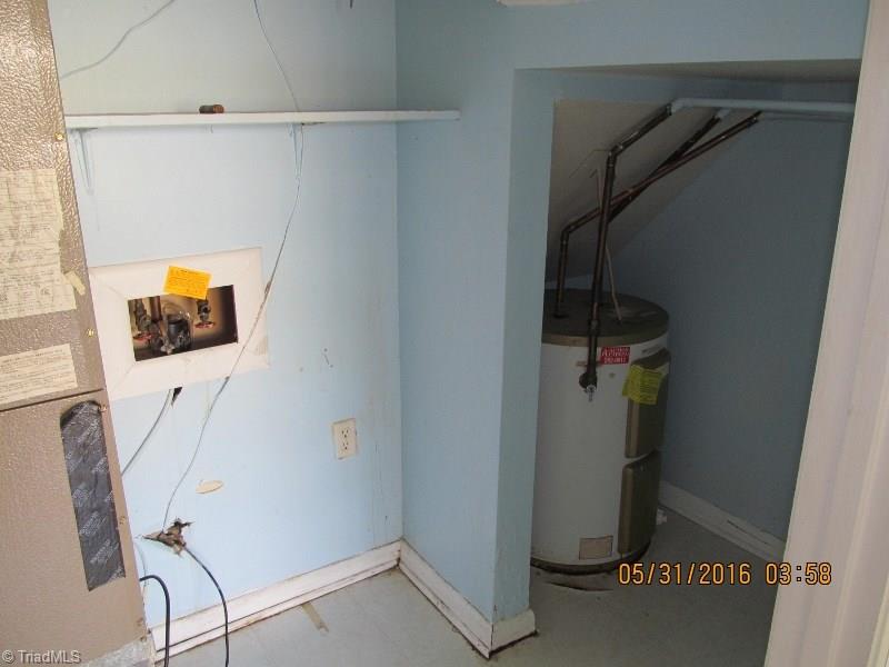 5711 Bramblegate Road, Unit E Greensboro, NC 27409 - Photo 14 of 28 Gallery Image 14