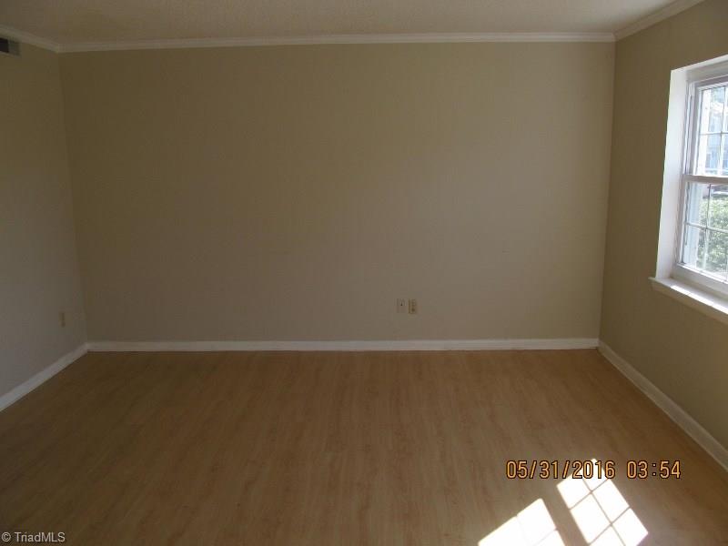 5711 Bramblegate Road, Unit E Greensboro, NC 27409 - Photo 5 of 28 Gallery Image 5