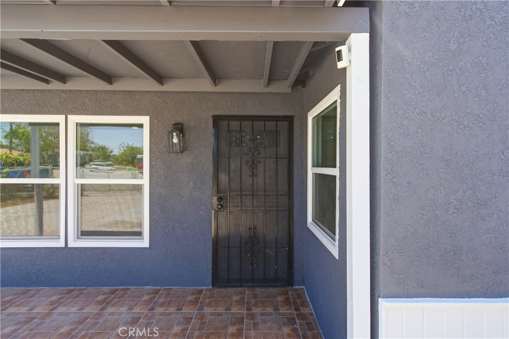 8774 Jo Jo Way Riverside, CA 92503 - Photo 5 of 57