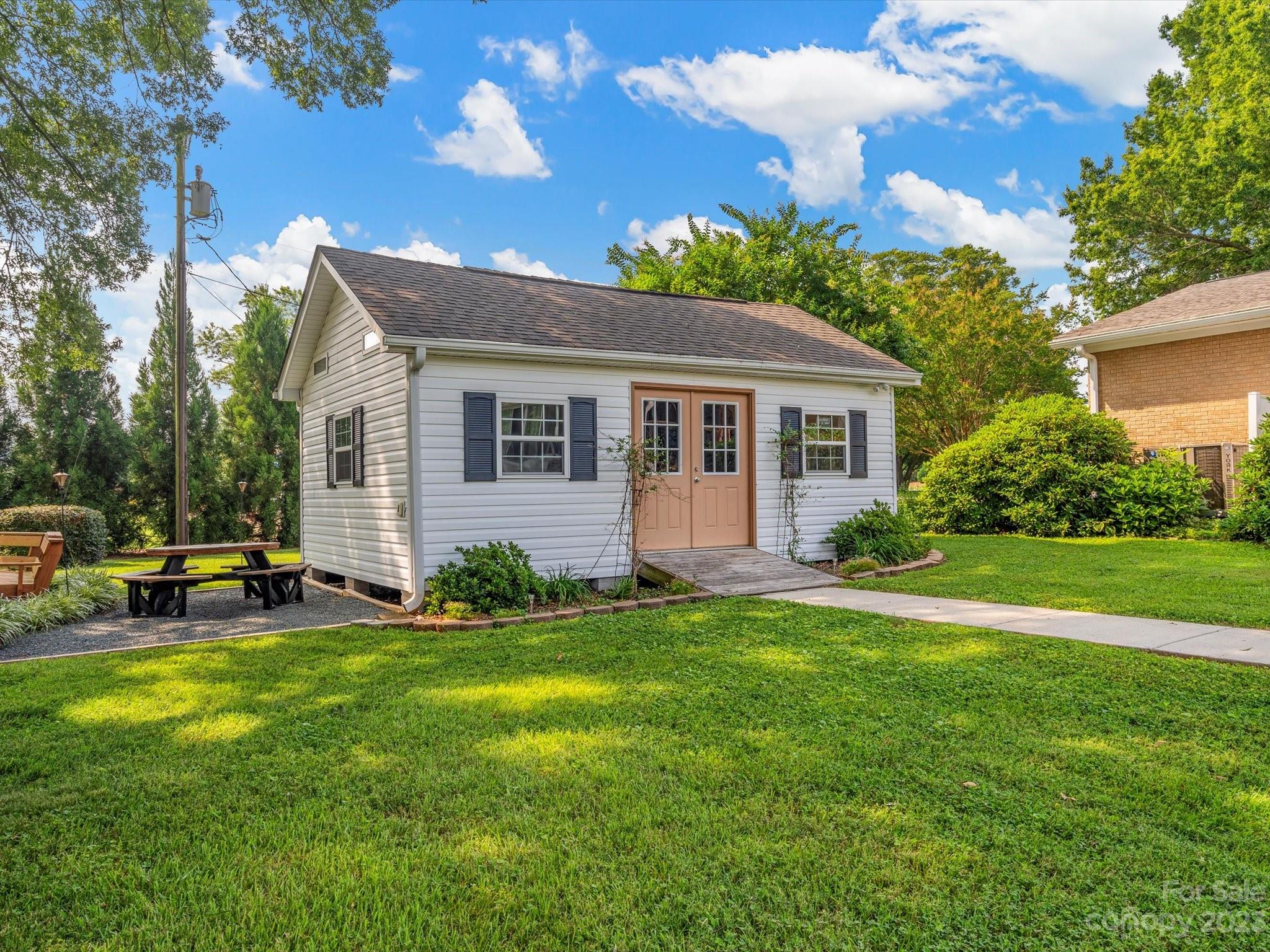 12101 Idlewild Road Matthews, NC 28105 - Photo 34 of 45