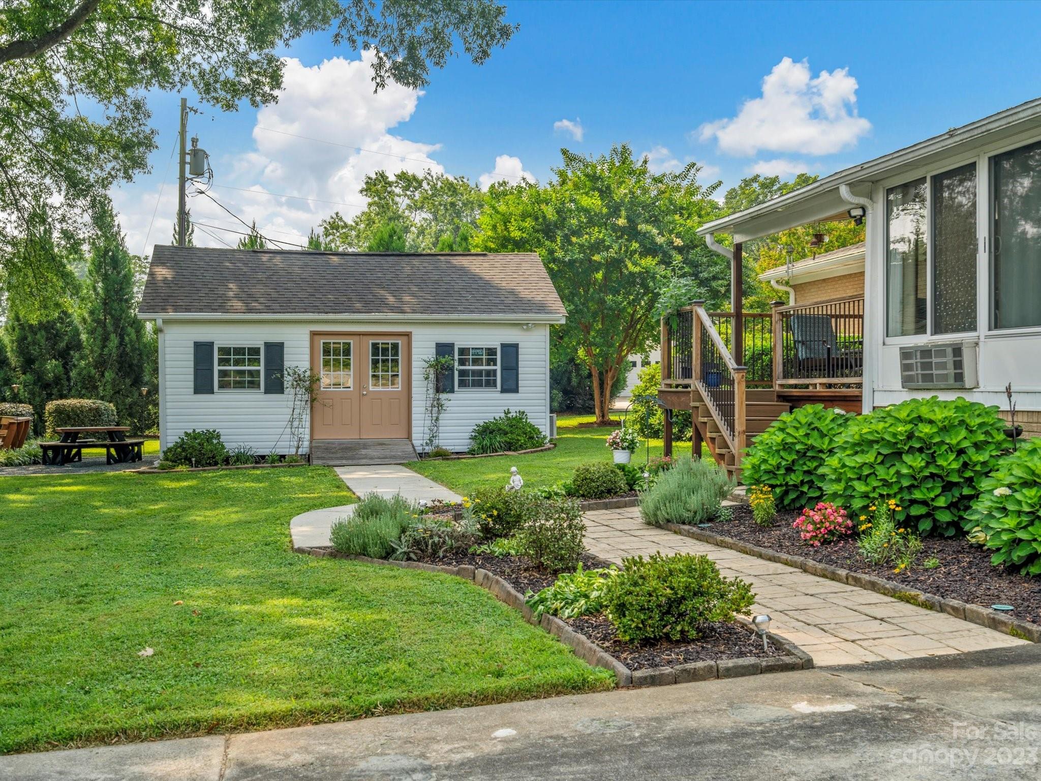 12101 Idlewild Road Matthews, NC 28105 - Photo 40 of 45