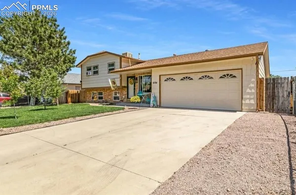 $389,999 | 604 Phay Avenue, Canon City, CO 81212