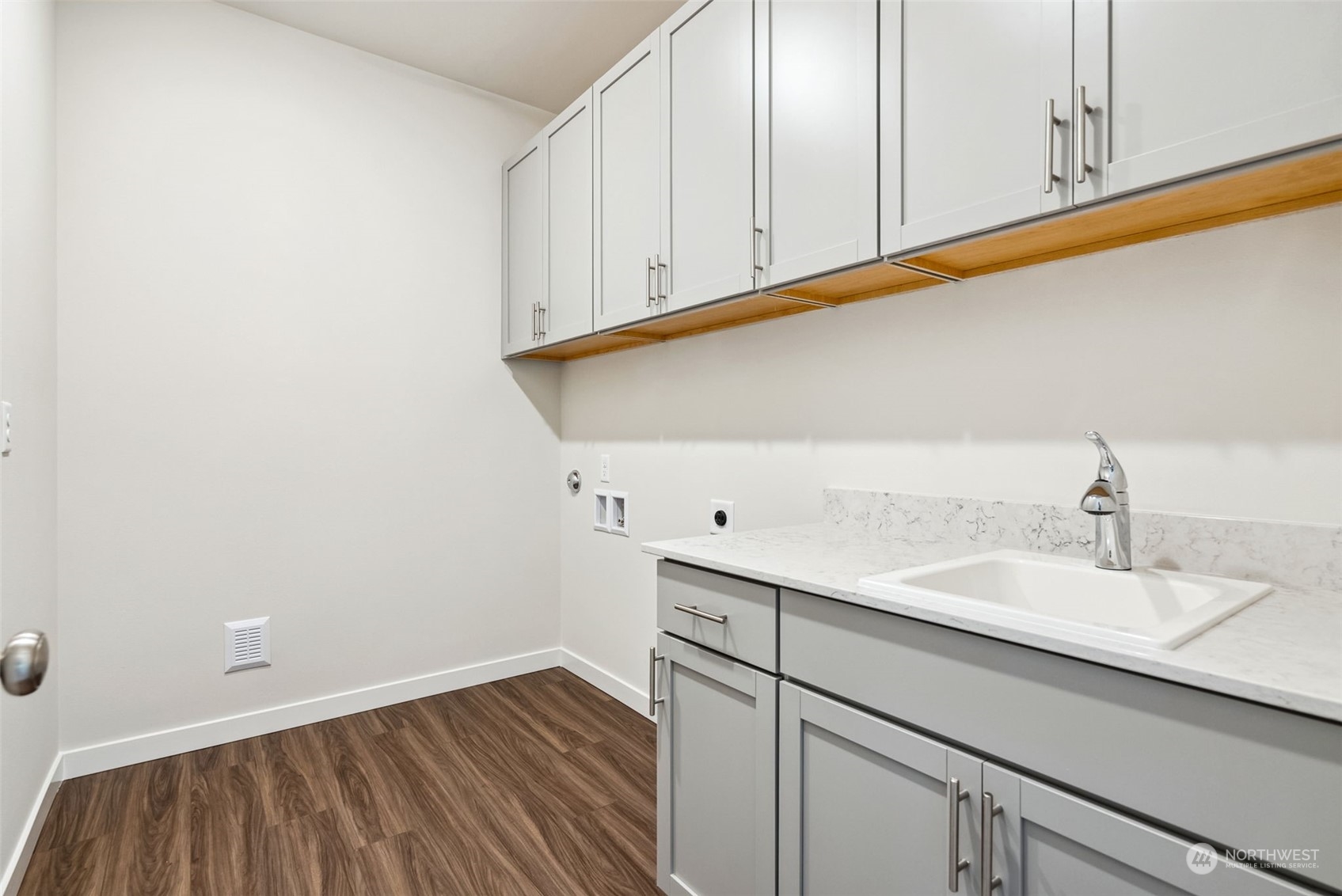 4016 Aberdeen Way Northeast, Unit 32 Renton, WA 98056 - Photo 23 of 39