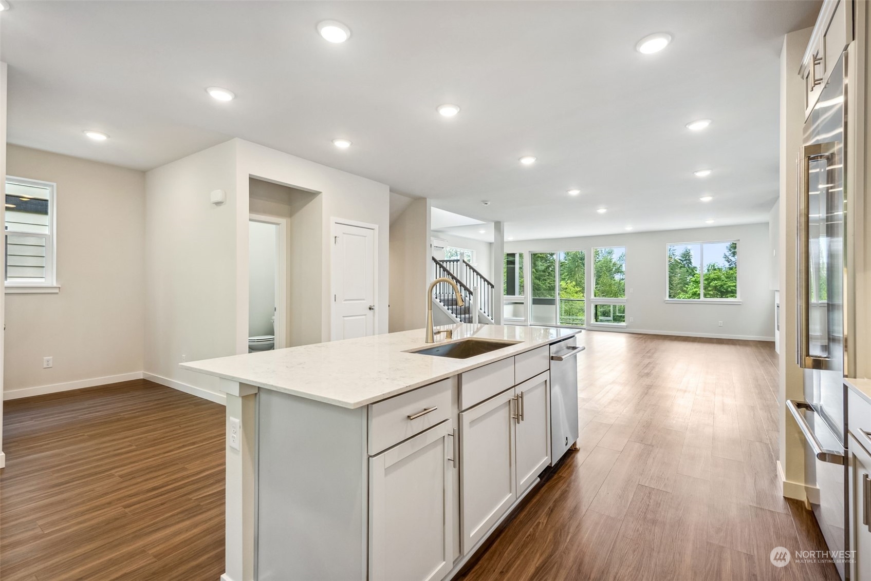 4016 Aberdeen Way Northeast, Unit 32 Renton, WA 98056 - Photo 7 of 39