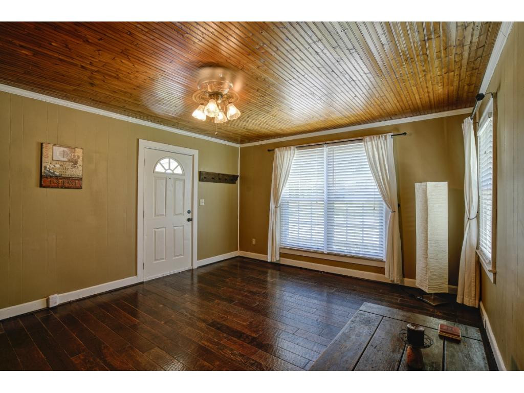 1444 Southside Road Elizabethton, TN 37643 - Photo 5 of 22 Photo 5
