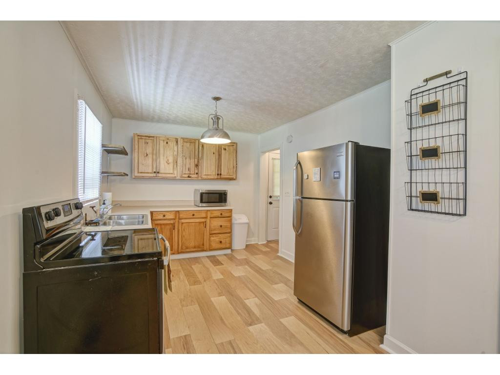 1444 Southside Road Elizabethton, TN 37643 - Photo 7 of 22 Photo 7