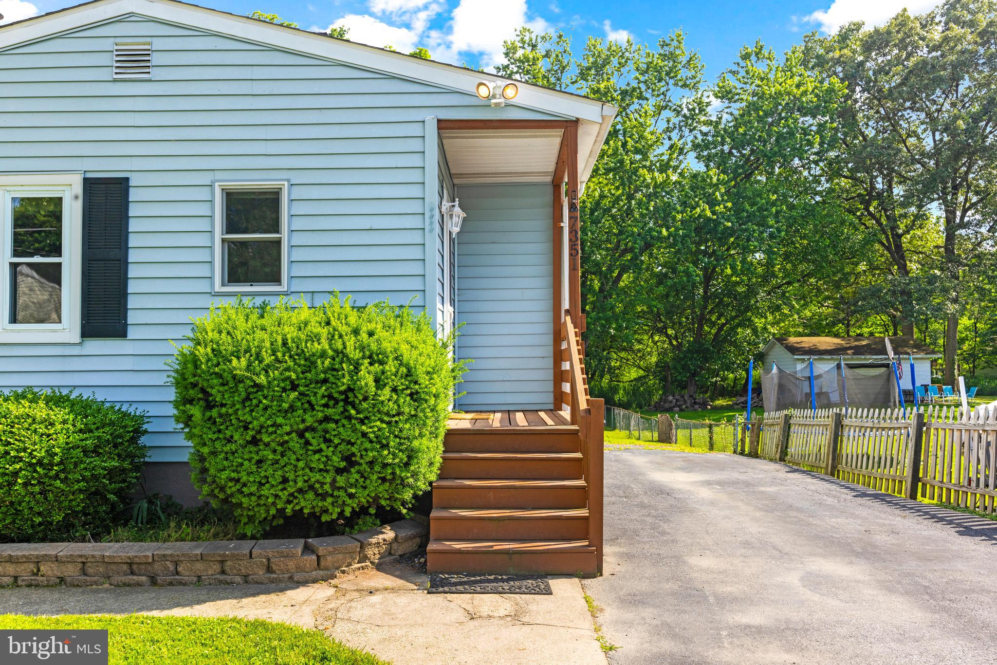 7351 Chesapeake Road Middle River, MD 21220 - Photo 4 of 50
