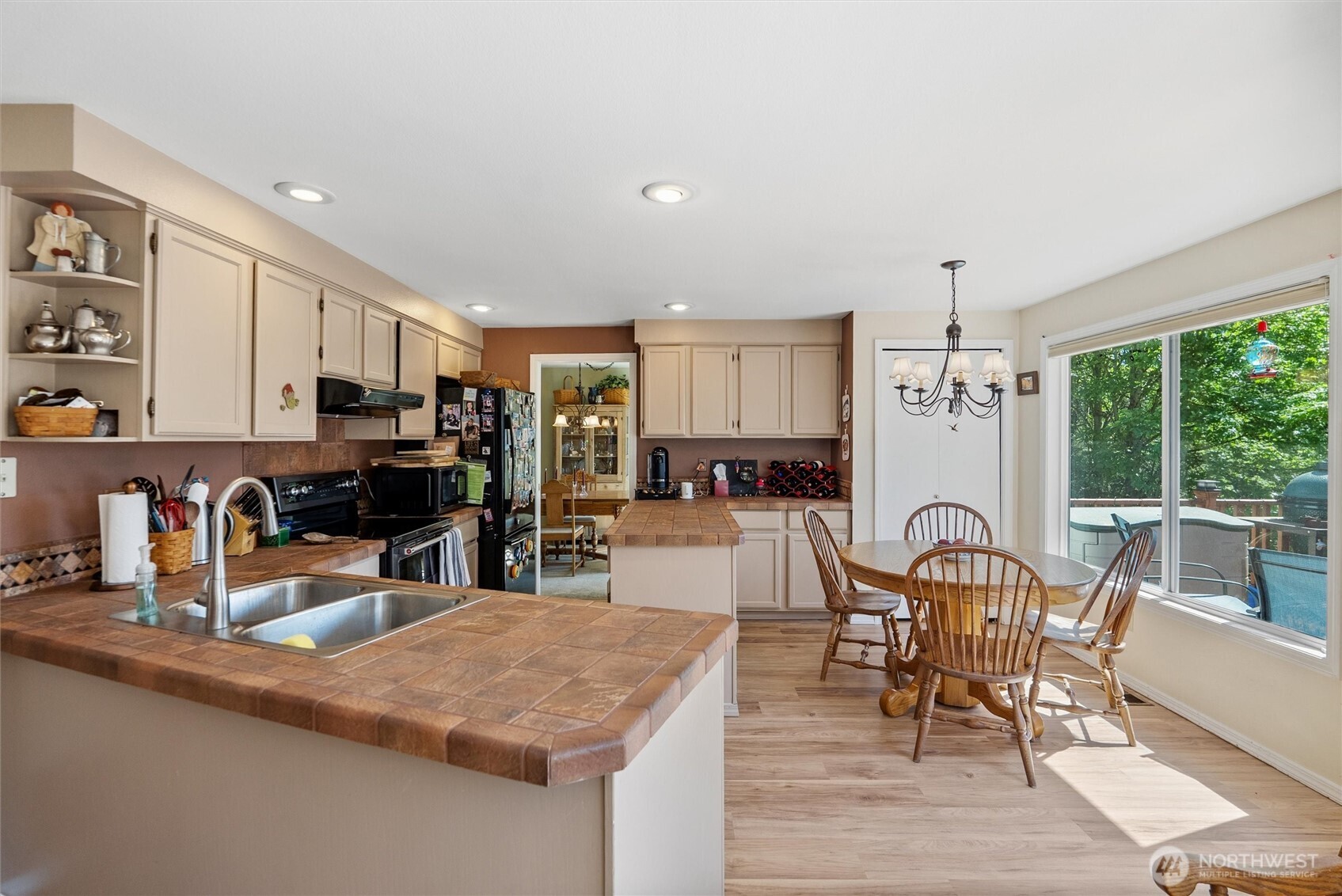 2416 182nd Place Southeast Bothell, WA 98012 - Photo 8 of 35