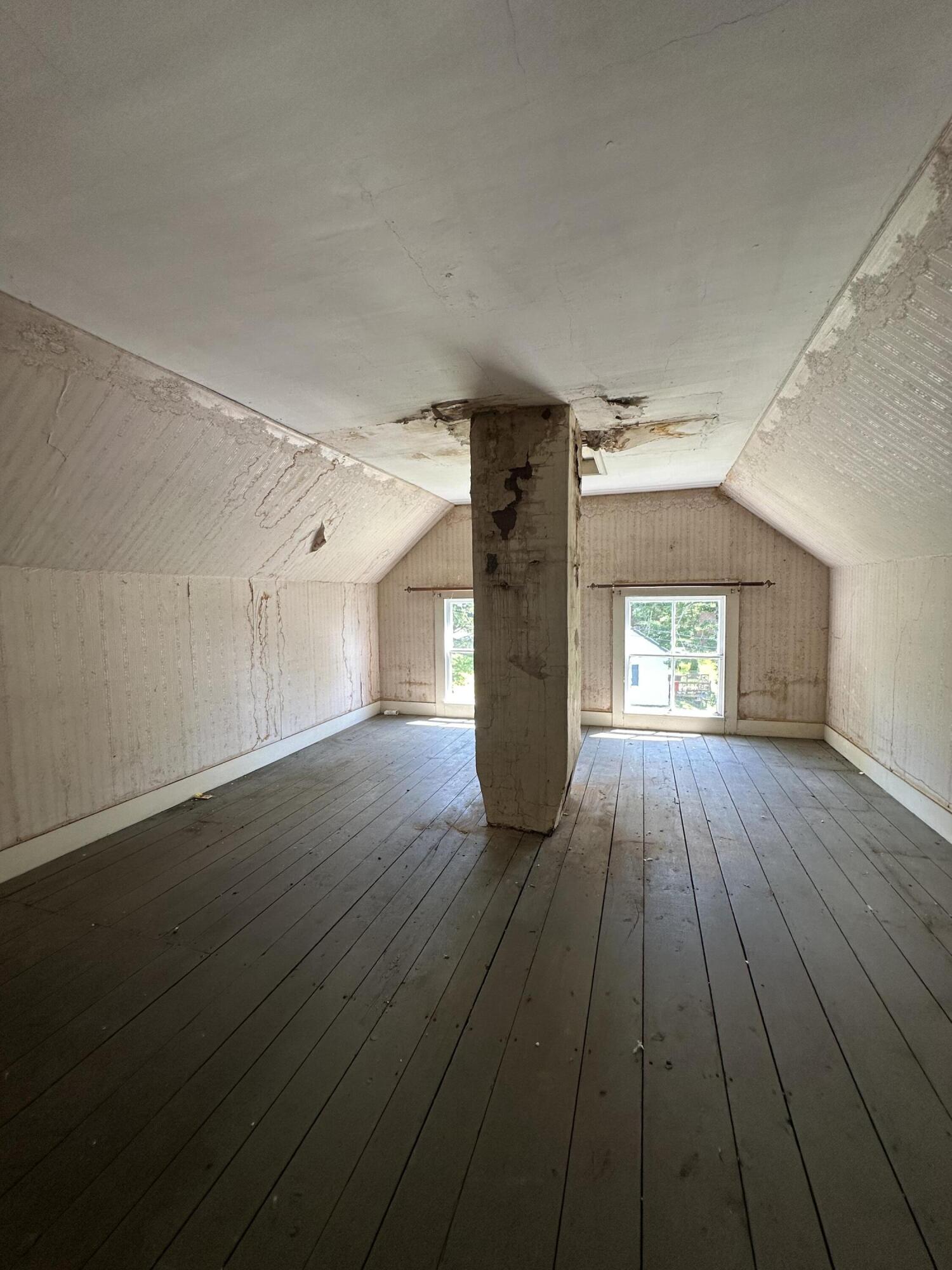 24 Old Rte One Waldoboro, ME 04572 - Photo 28 of 40