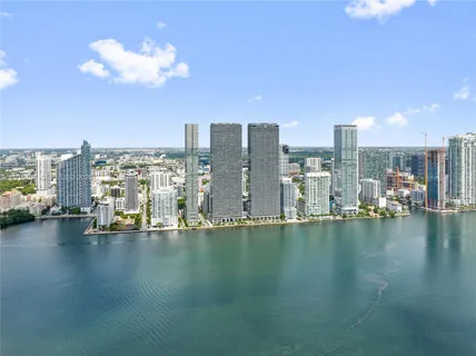 $1,950,000 | 700 Northeast 24th Street, Unit 5206, Miami, FL 33137