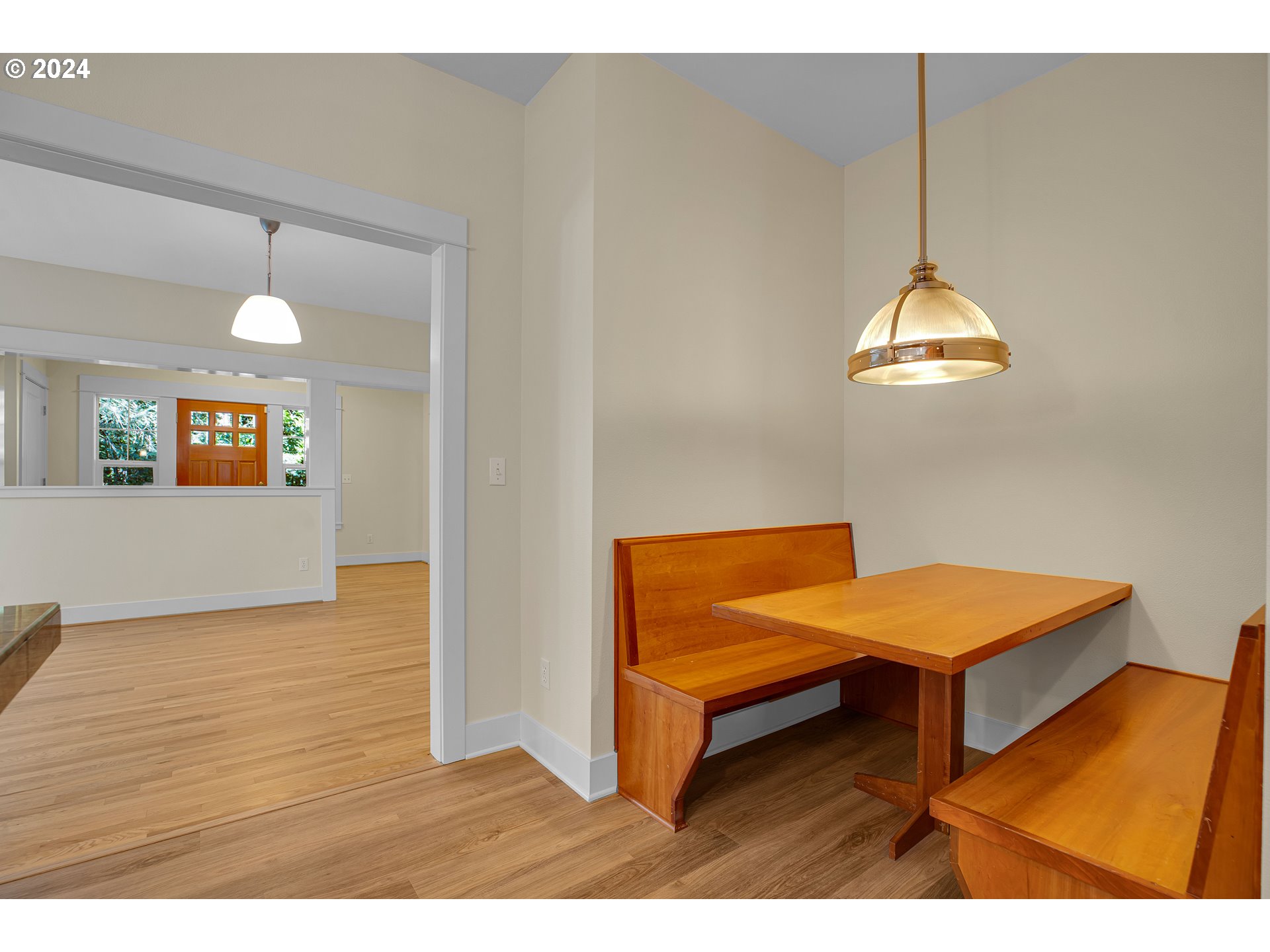 4204 Southwest Alice Street Portland, OR 97219 - Photo 20 of 48 Gallery Image 20