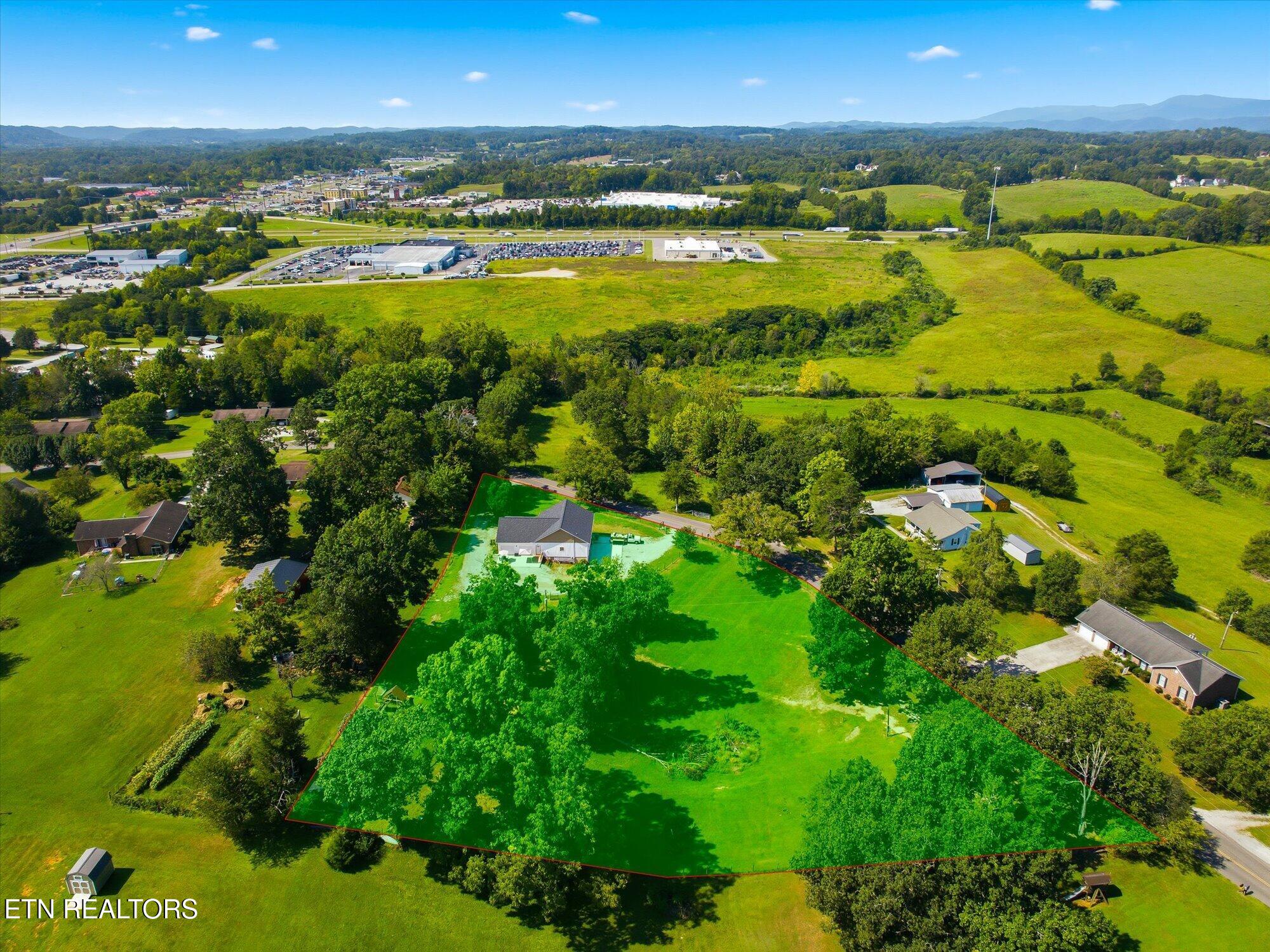 327 Bethel Road Clinton, TN 37716 - Photo 36 of 40 40-327-Bethel-Rd-Clinton-TN-40