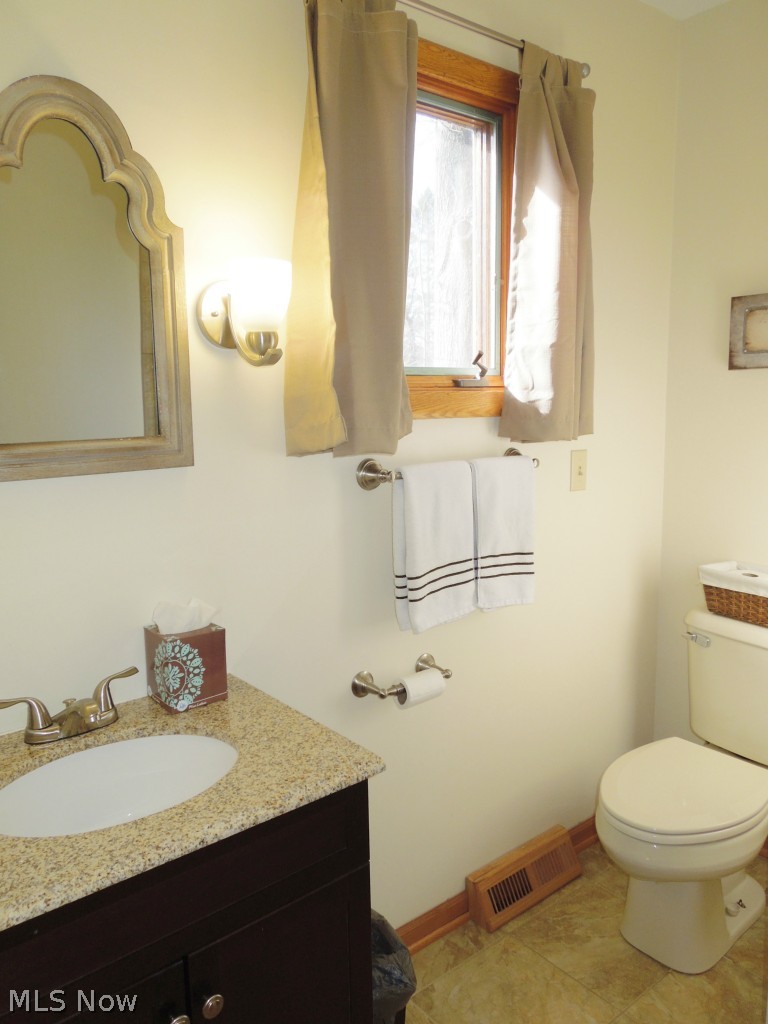 3824 Greentree Road Stow, OH 44224 - Photo 14 of 24 Master bathroom vanity and toilet.