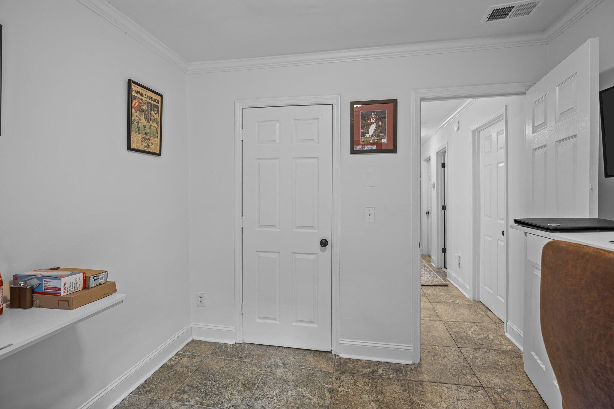 11 America Street Charleston, SC 29403 - Photo 19 of 27 25-web-or-mls-470A9760