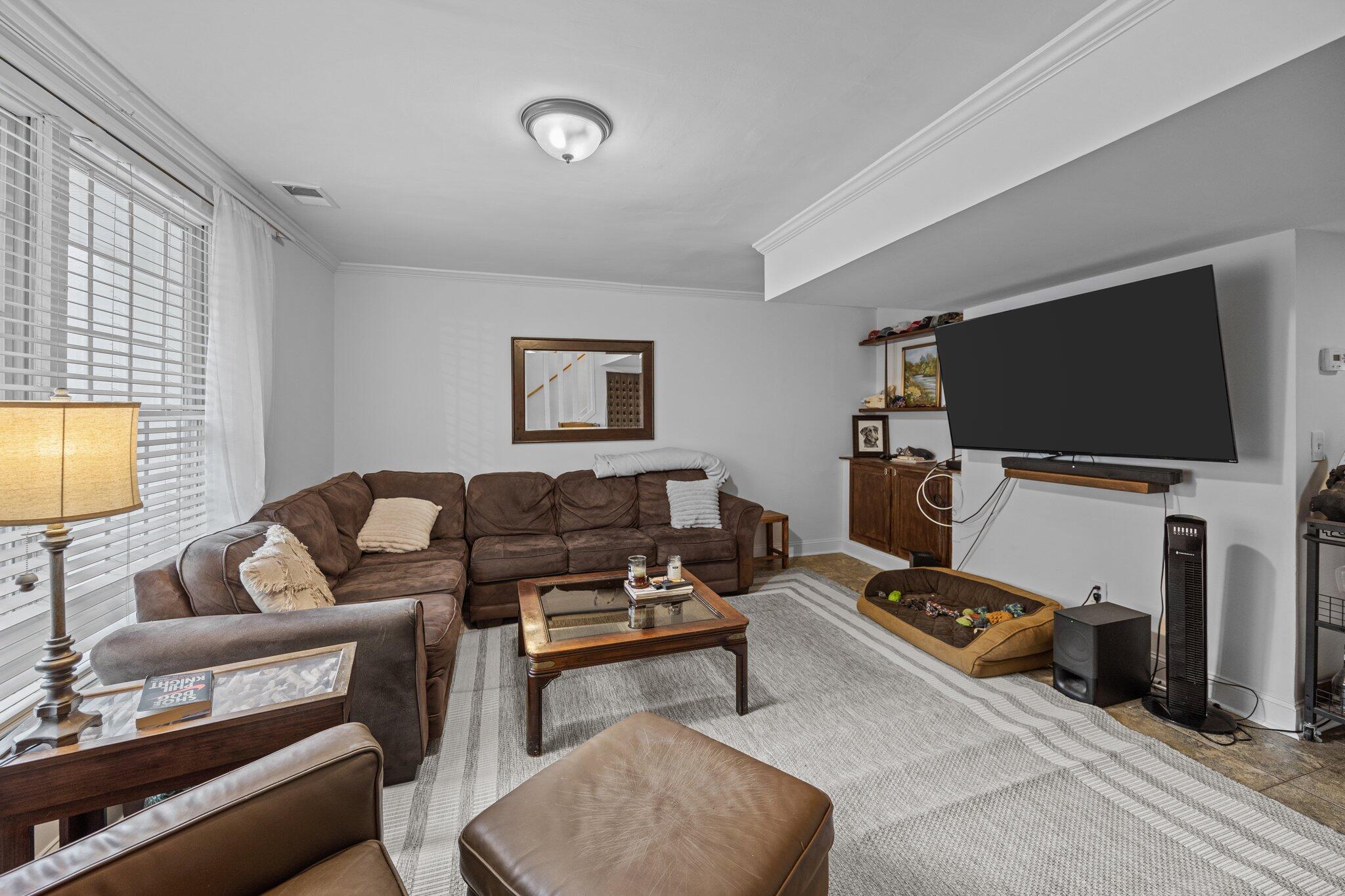 11 America Street Charleston, SC 29403 - Photo 3 of 27 11-web-or-mls-470A9718