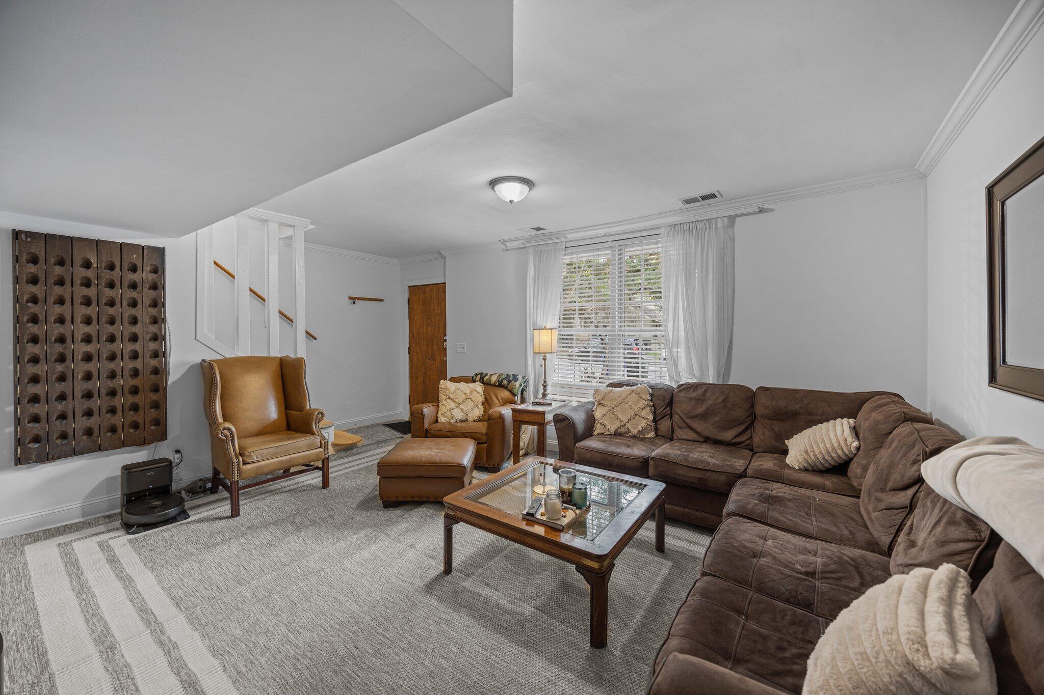 11 America Street Charleston, SC 29403 - Photo 4 of 27 13-web-or-mls-470A9724