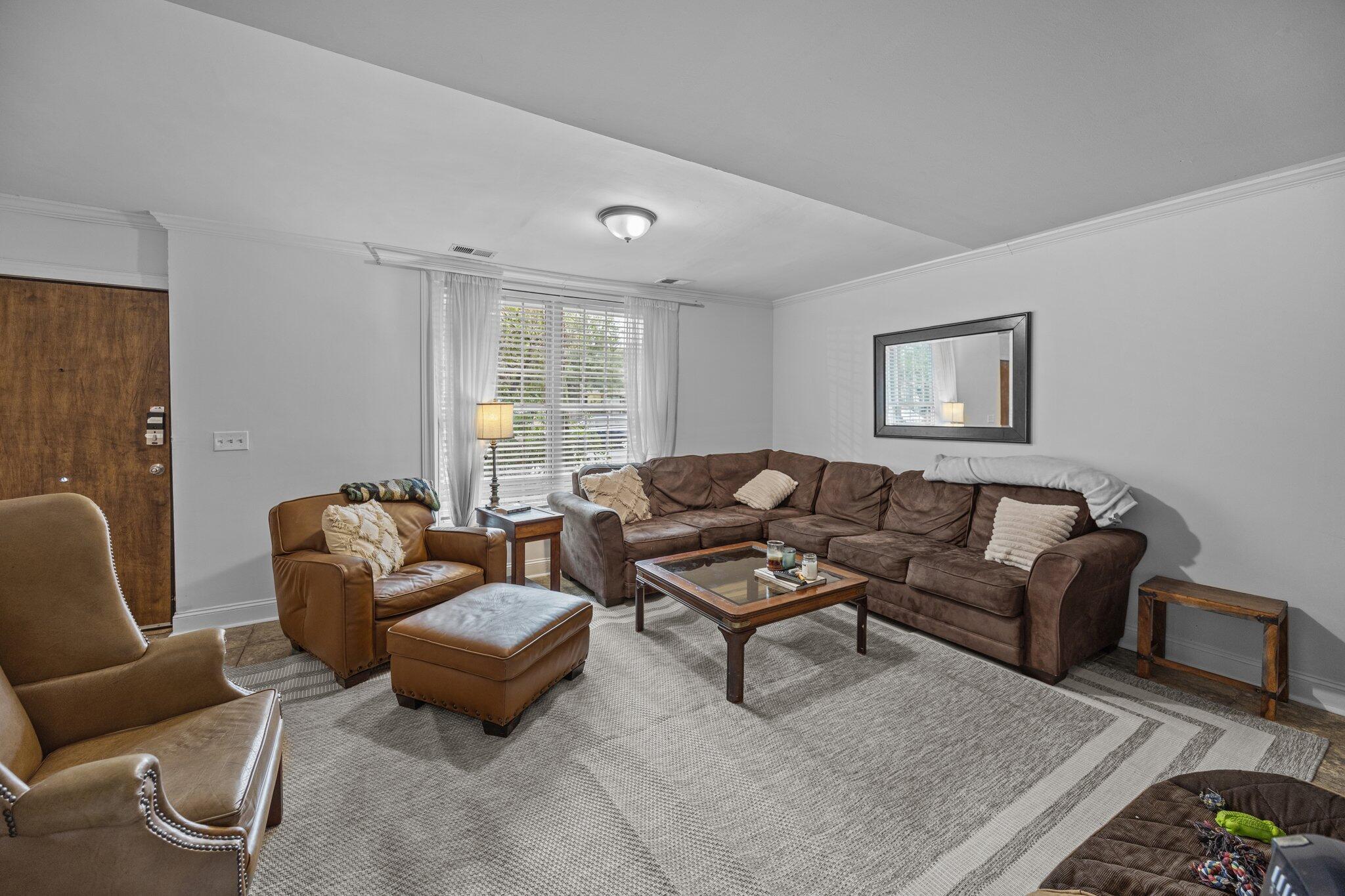 11 America Street Charleston, SC 29403 - Photo 5 of 27 12-web-or-mls-470A9721