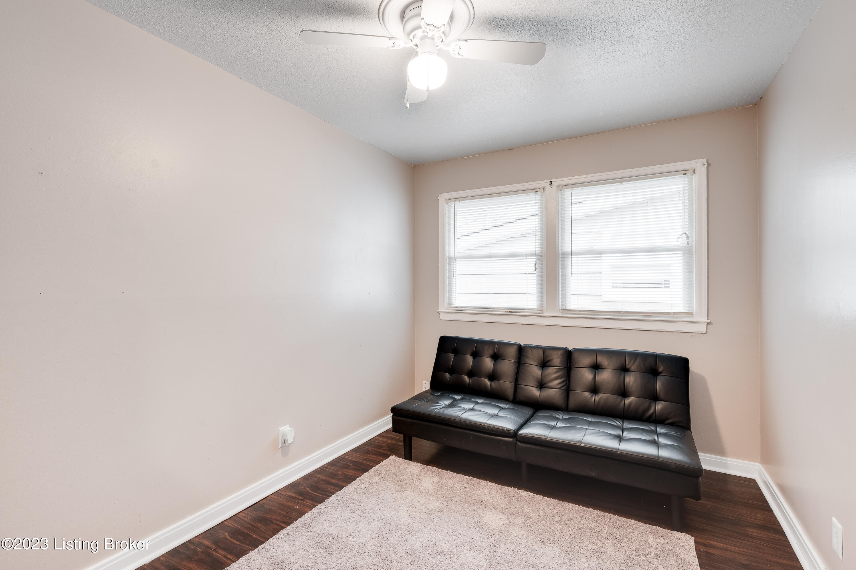 3134 Talisman Road Louisville, KY 40220 - Photo 15 of 21 3134 Talisman Rd-17