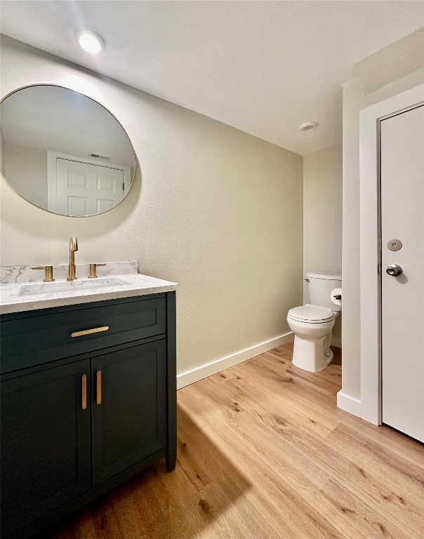 8111 Middle Court Austin, TX 78759 - Photo 12 of 30 Half-bath on the main level