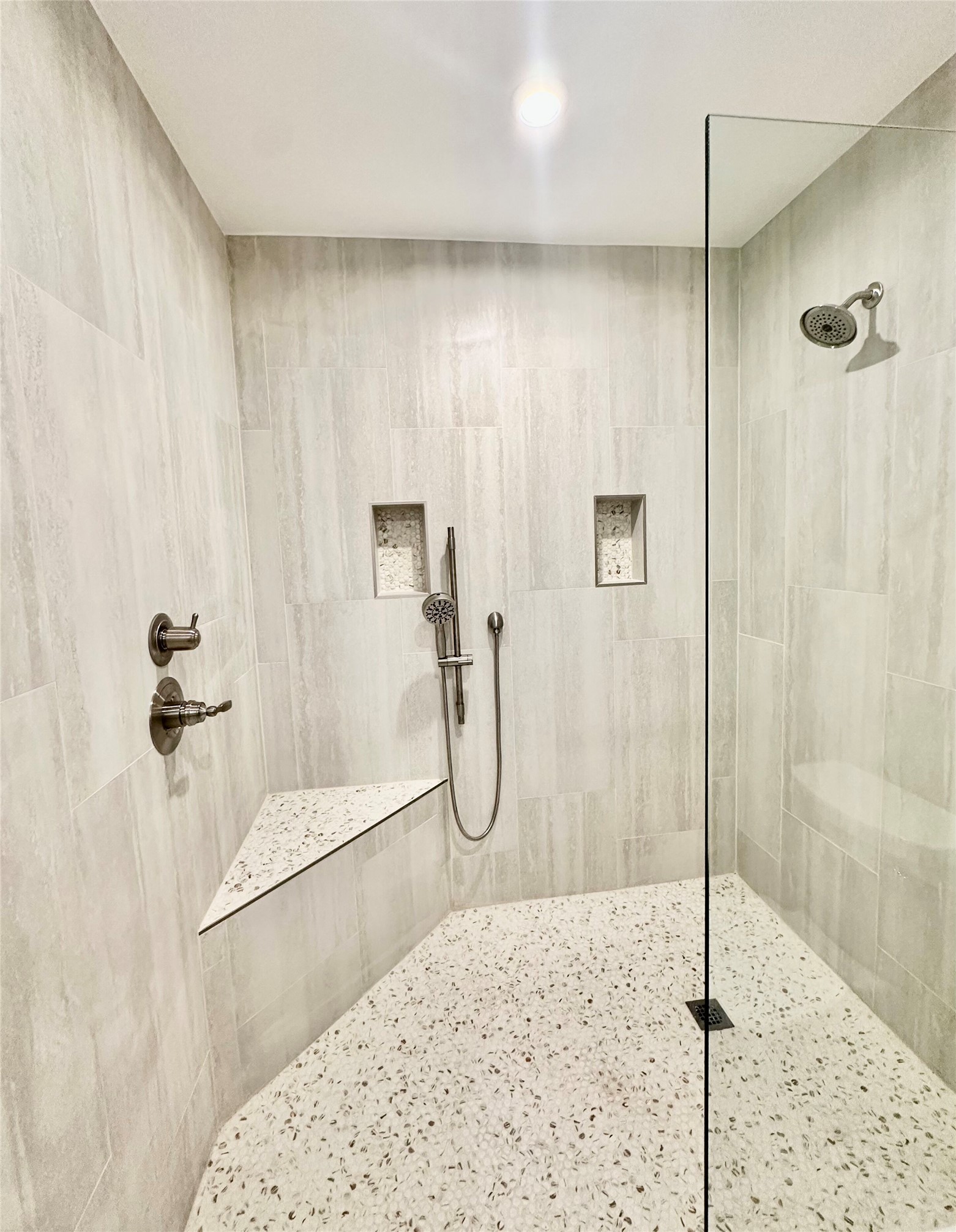 8111 Middle Court Austin, TX 78759 - Photo 22 of 38 Custom shower