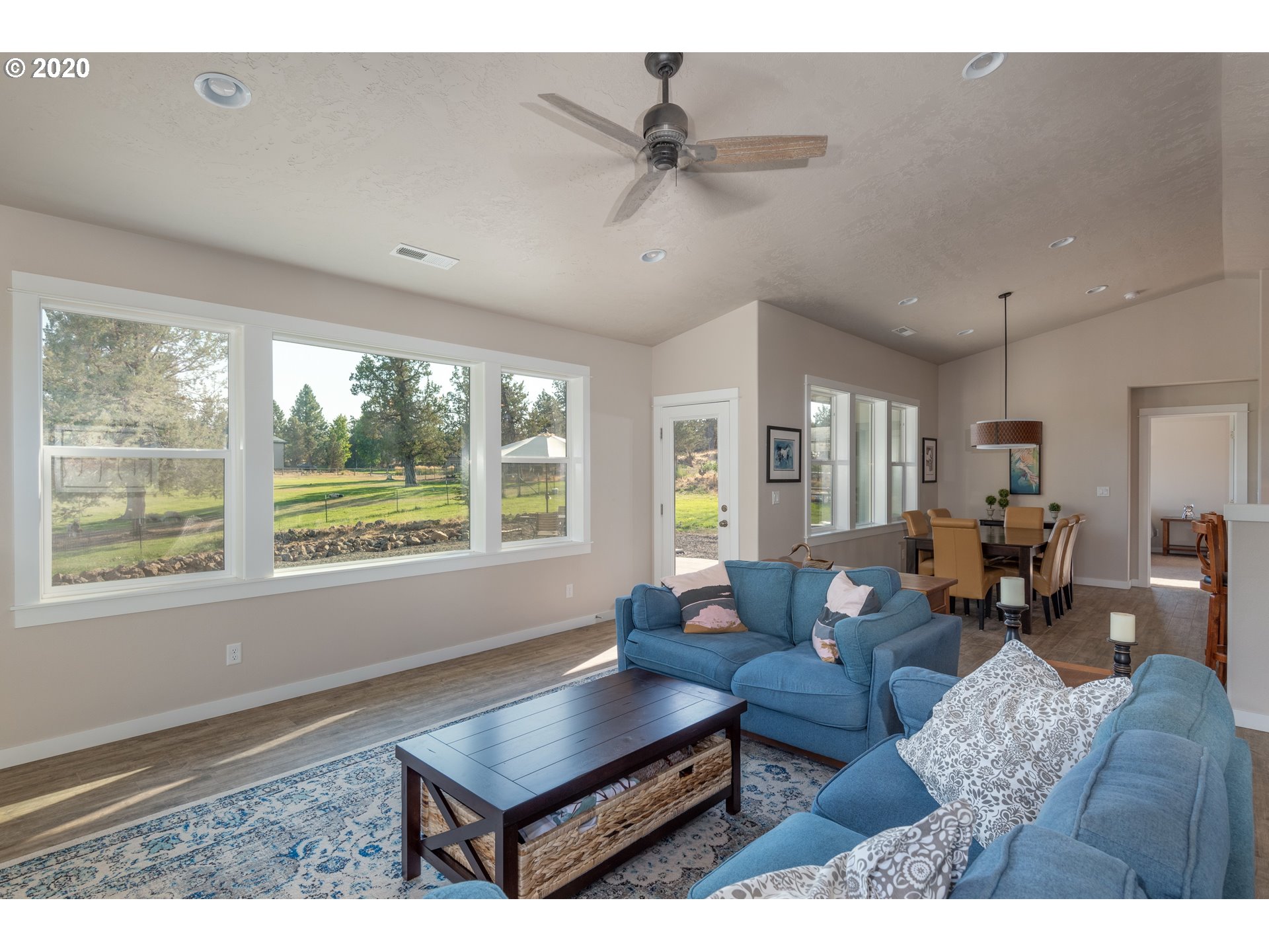 64615 Hunnell Road Bend, OR 97703 - Photo 8 of 32