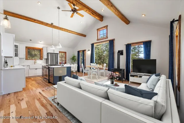 $2,250,000 | 2350 East Apache Road, Jackson, WY 83001