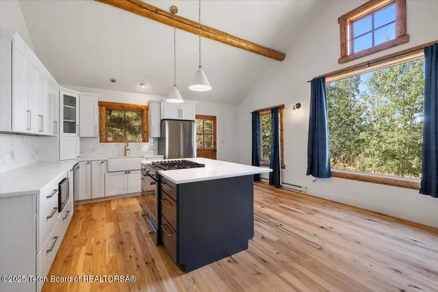 $2,250,000 | 2350 East Apache Road, Jackson, WY 83001