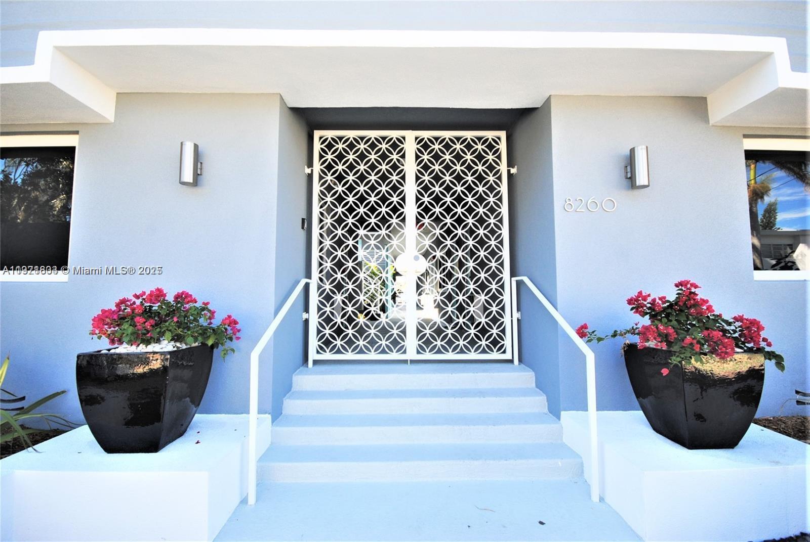 8260 Byron Avenue, Unit 13 Miami Beach, FL 33141 - Photo 2 of 5 a view of entryway