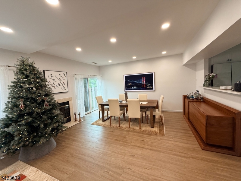 22 Castle Ridge Drive, Unit 22 East Hanover, NJ 07936 - Photo 17 of 34