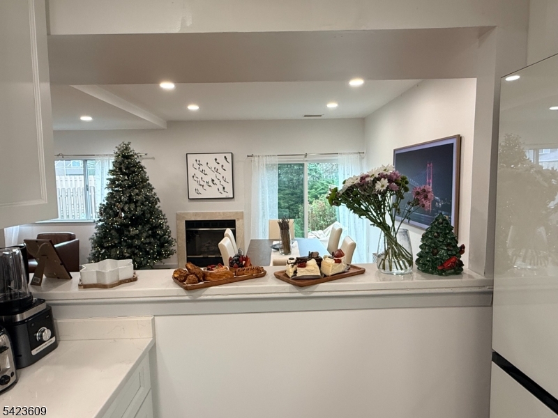 22 Castle Ridge Drive, Unit 22 East Hanover, NJ 07936 - Photo 23 of 34