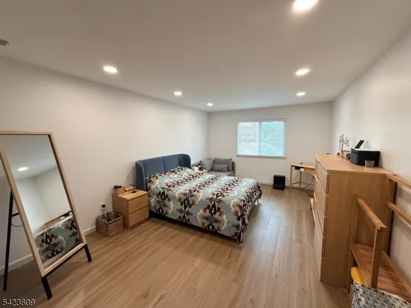 $4,300 | 22 Castle Ridge Drive, Unit 22, East Hanover, NJ 07936