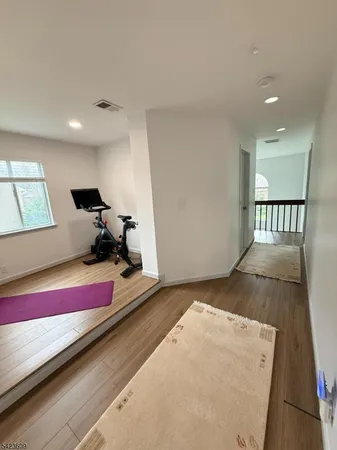 $4,300 | 22 Castle Ridge Drive, Unit 22, East Hanover, NJ 07936